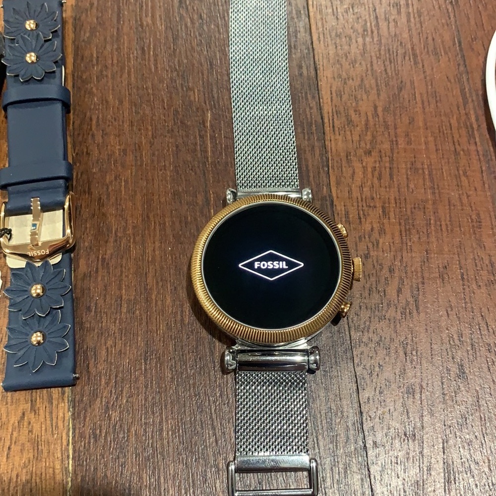 Fossil Smartwatch - Picture 4 of 9